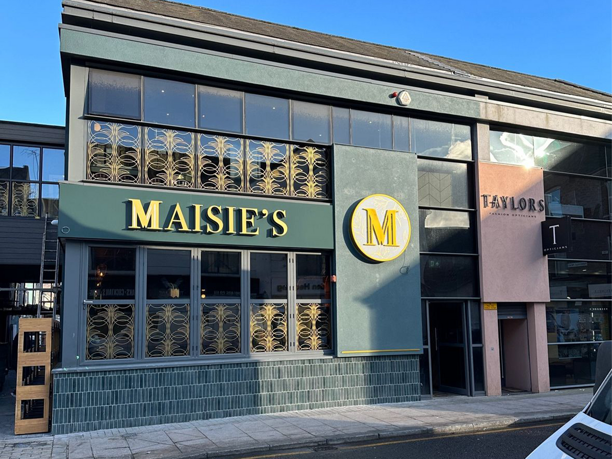 Maisie's Bar and Restaurant